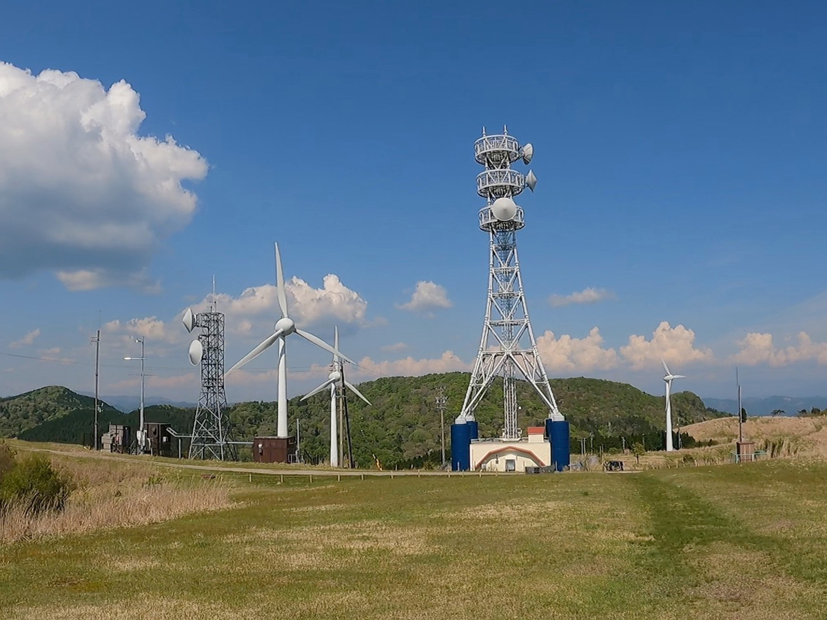 井山の風力発電所