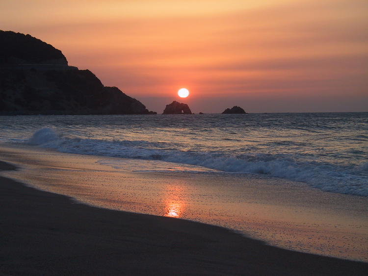初日の出_日出の石門