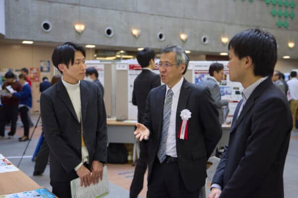 ポスター・ブース発表の様子