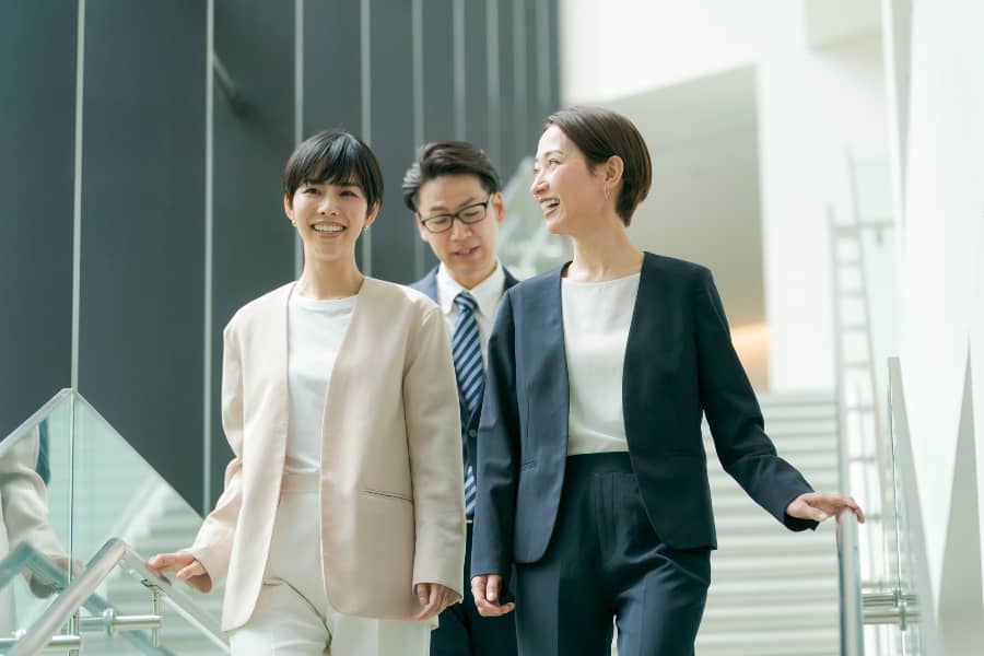 転職フェア服装