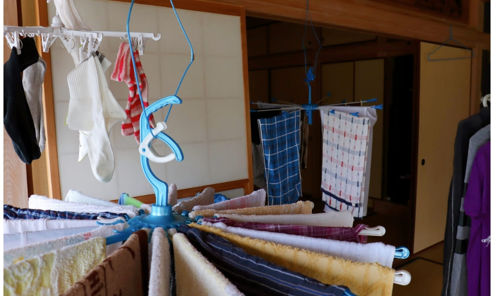 梅雨の部屋干し